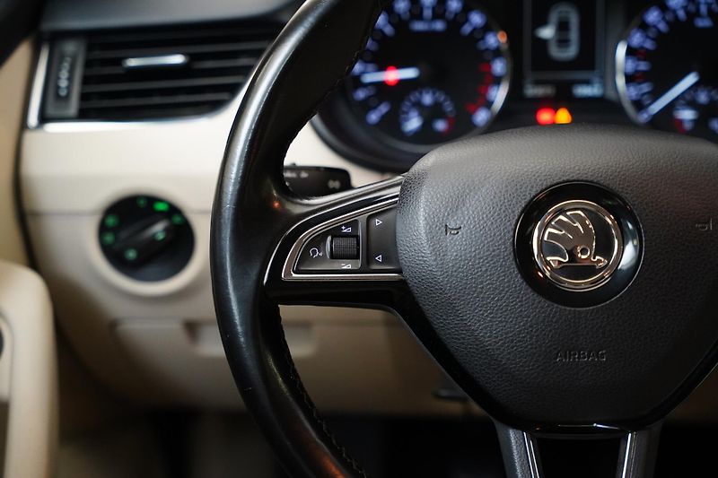 Škoda Octavia - fotka 16 z 27