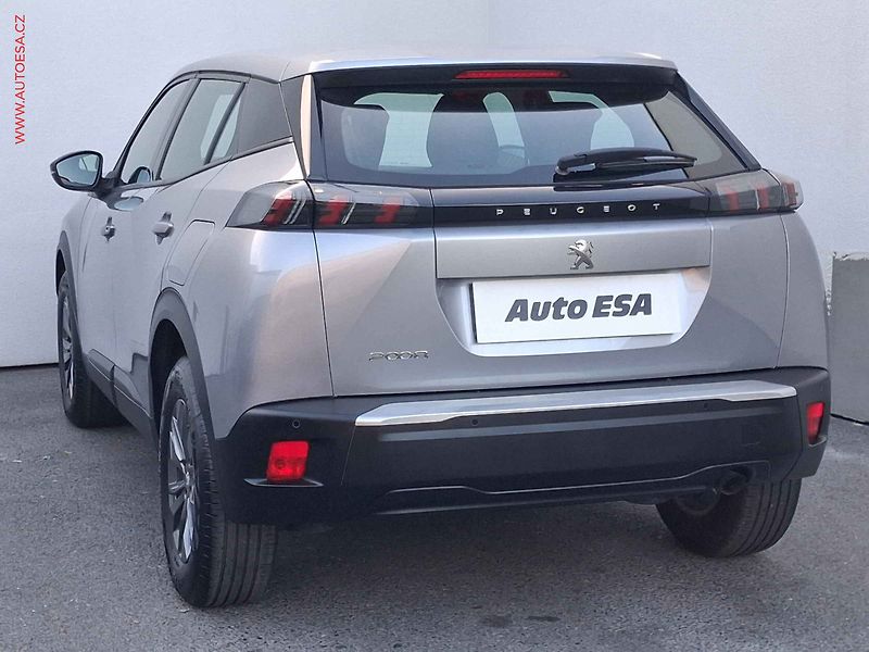 Peugeot 2008 (2023) 1.2 PT, 1.maj,ČR, Active - fotka 6 z 16
