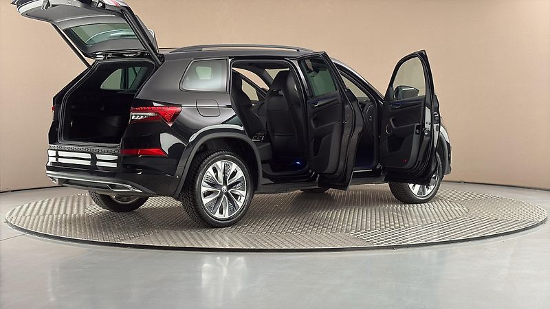 Škoda Kodiaq 2.0 TDI DSG Sportline - fotka 6 z 35