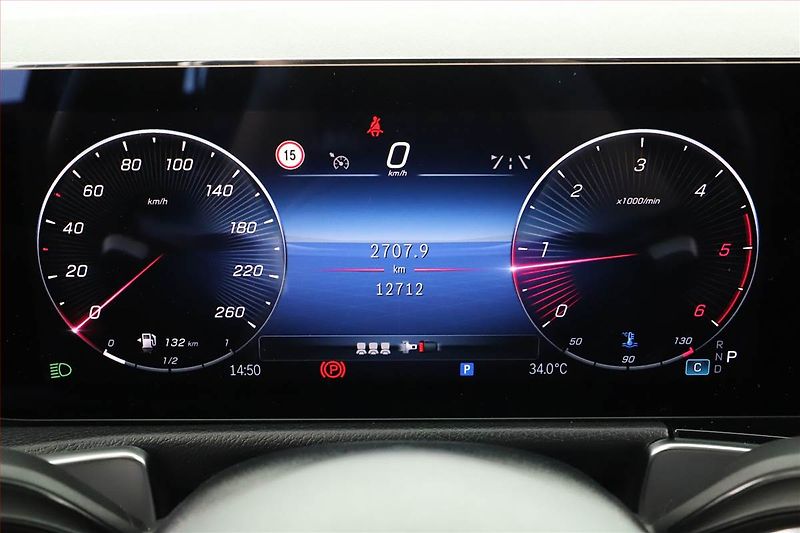 Mercedes-Benz GLB (2024) 200 d 4MATIC - fotka 9 z 20