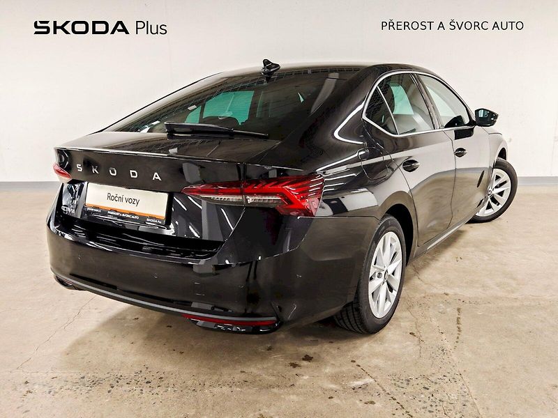 Škoda Octavia (2025) 1.5 TSI 85 kW Top Selection - fotka 2 z 31