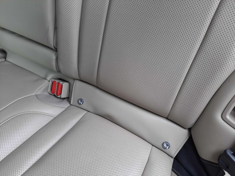 Subaru Outback (2021) 2,5i TOURING světlá kůže NAPPA - fotka 23 z 45