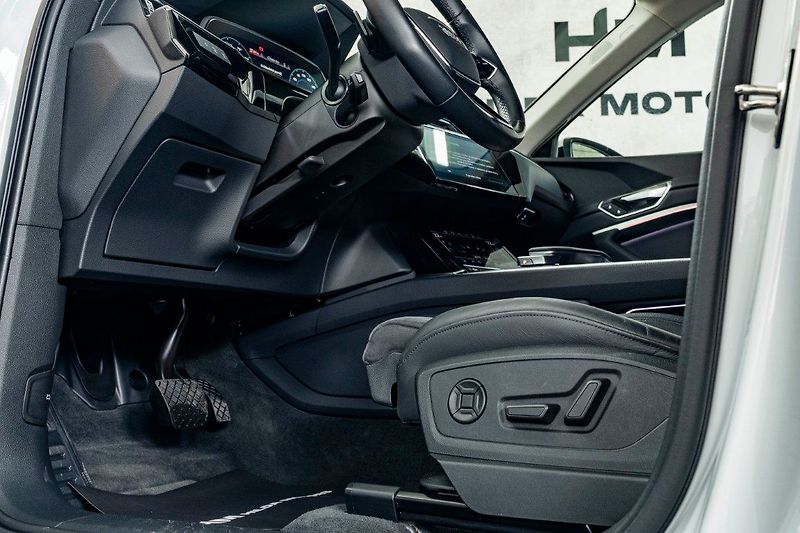 Audi e-tron 55 300kW Matrix Tažné ZÁRUKA - fotka 31 z 37