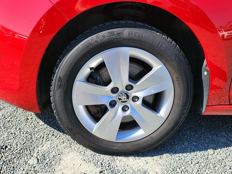 Škoda Rapid 1.0 TSI 81kW AMBITION *ČR - fotka 31 z 43