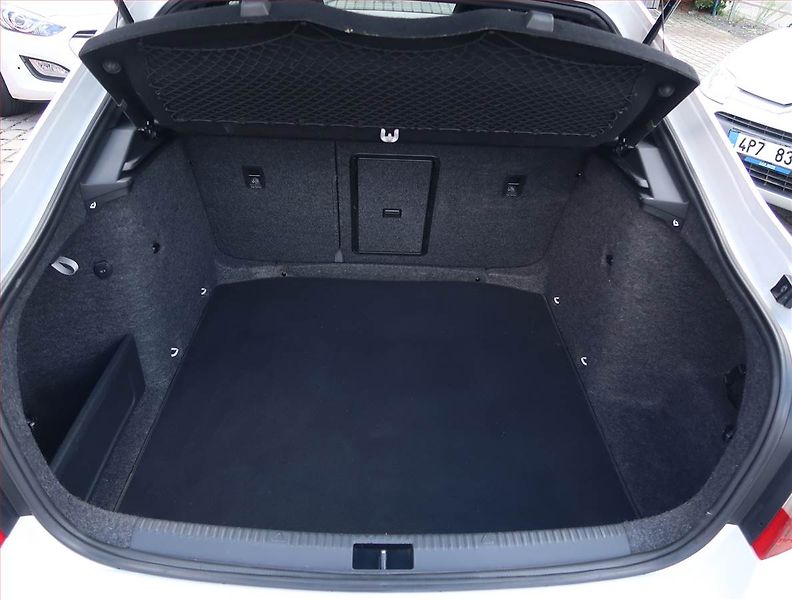 Škoda Octavia (2013) RS 2.0 TDI, Kůže, Navi - fotka 14 z 16