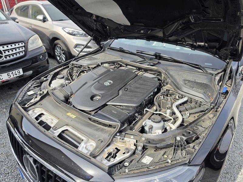 Mercedes-Benz Třídy E 450CDI AMG Burmaster 4D Full - fotka 20 z 25