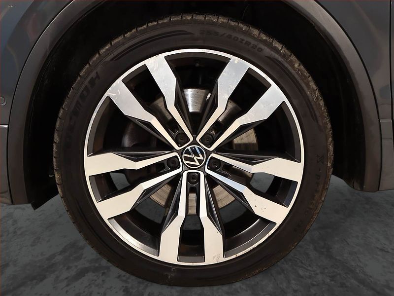 Volkswagen Tiguan (2021) R-Line 2.0 TDI - fotka 12 z 16