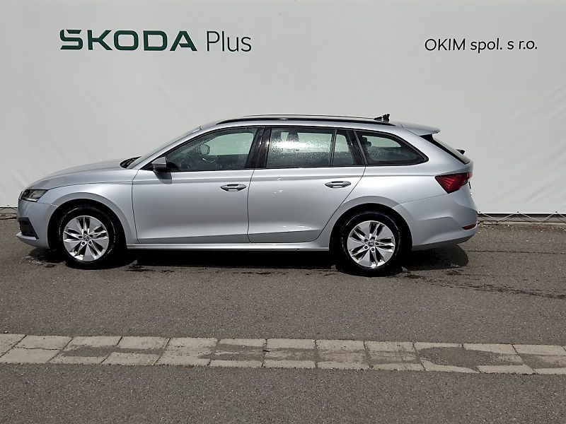Škoda Octavia (2023) Combi Ambition 2,0 Tdi 110 Kw - fotka 3 z 36