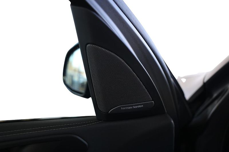 BMW X5 xDrive30d - fotka 32 z 35