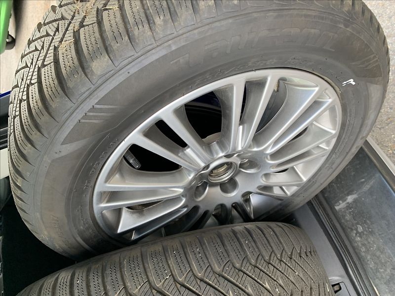 Ford Kuga 1,5 EcoBoost,1.MAJ,ČR,SERVISKA - fotka 12 z 14
