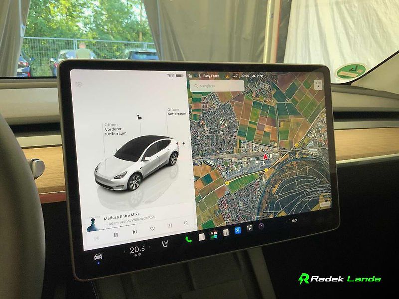 Tesla Model Y (2023) Long Range AWD | Berlín - fotka 7 z 10