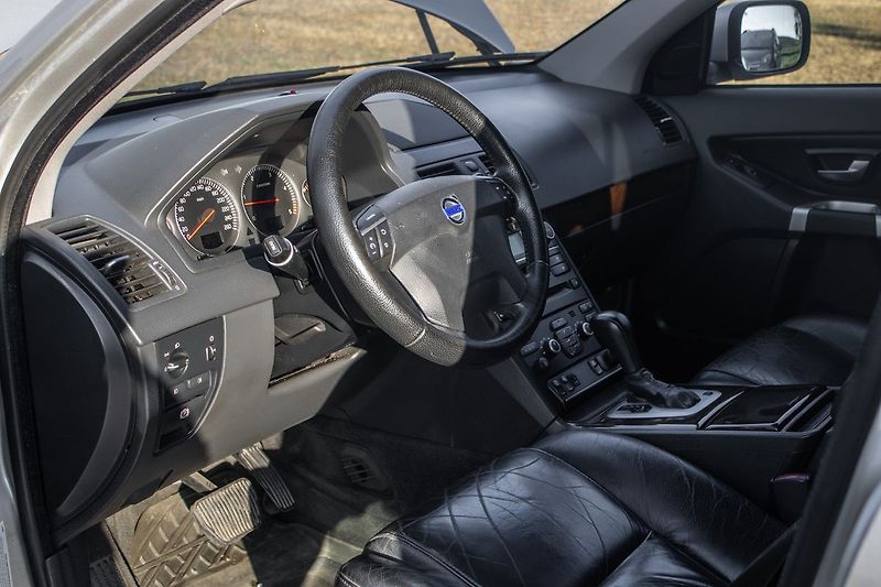 Volvo XC90 DVD, nezávislé topení, tažné. - fotka 11 z 43