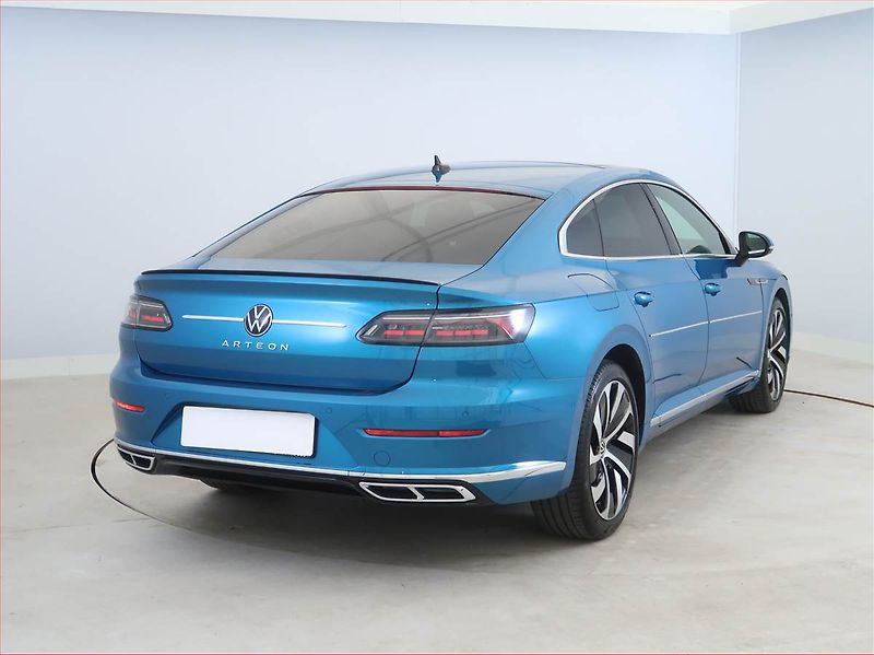 Volkswagen Arteon (2022) R-line 1.5 TSI - fotka 5 z 19