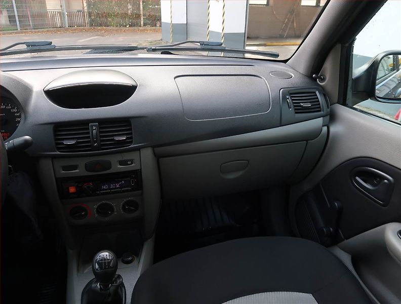 Renault Thalia (2011) 1.2 16V, Tažné, v dobrém stavu - fotka 8 z 13