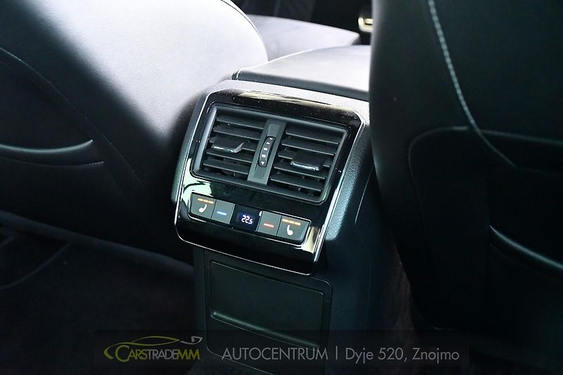 Škoda Superb 2.0TDi SPORTLINE 4X4 NEZ.TOP  - fotka 44 z 52