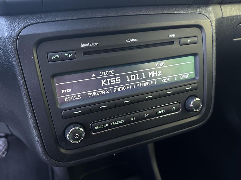 Škoda Fabia (2011) KOMBI 1.2TSI/63kW TZ* KLIMA* - fotka 15 z 37