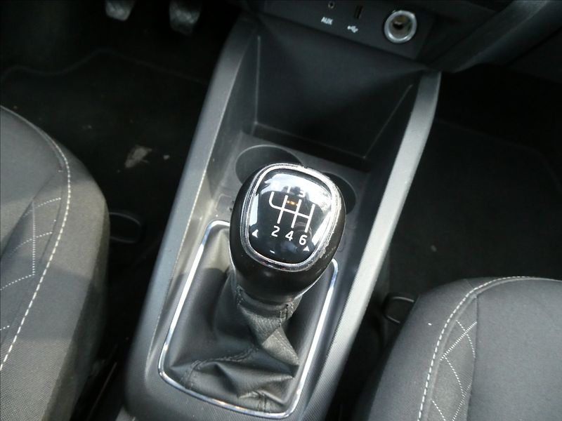 Škoda Fabia 1,0 TSi 81kW STYLE,ČR,navigace - fotka 29 z 39