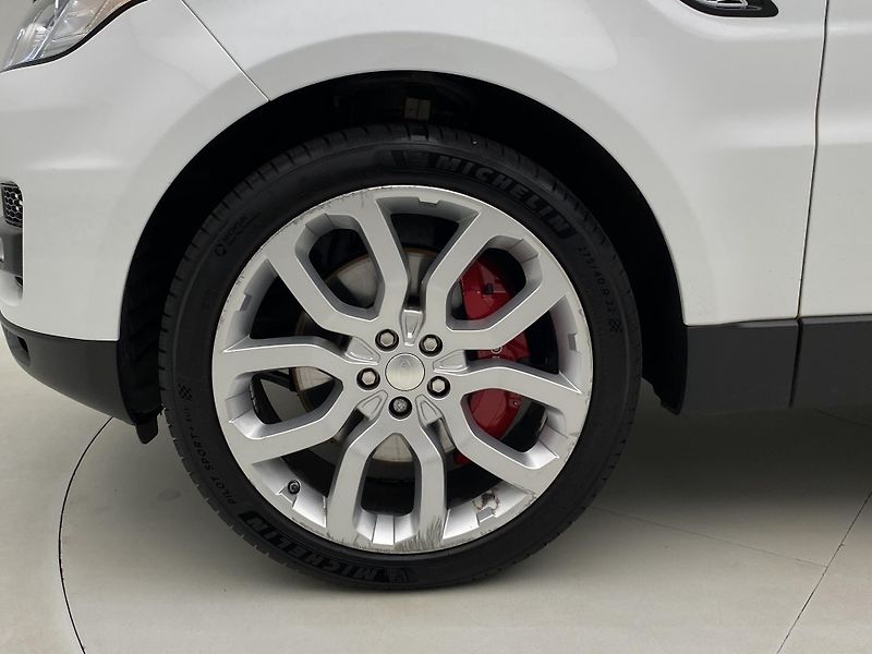 Land Rover Range Rover Sport 3.0 SDV6 HSE AWD AUT - fotka 31 z 46