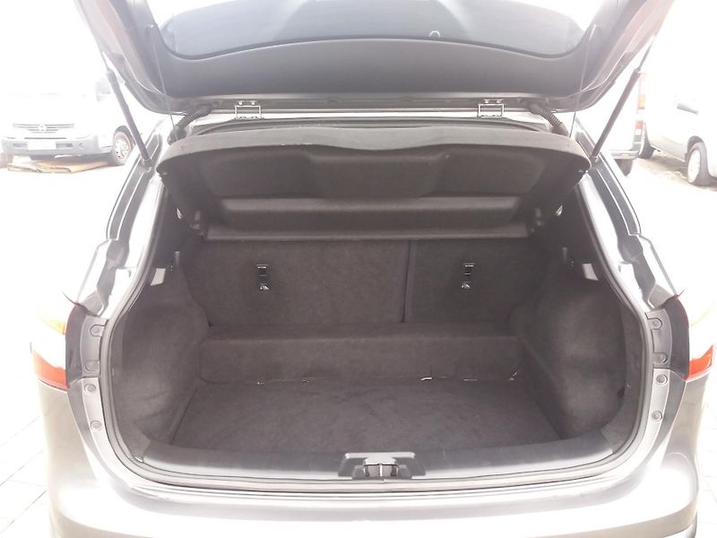 Nissan Qashqai 1.2DIG-T,Klima,Servi.knížka - fotka 8 z 21