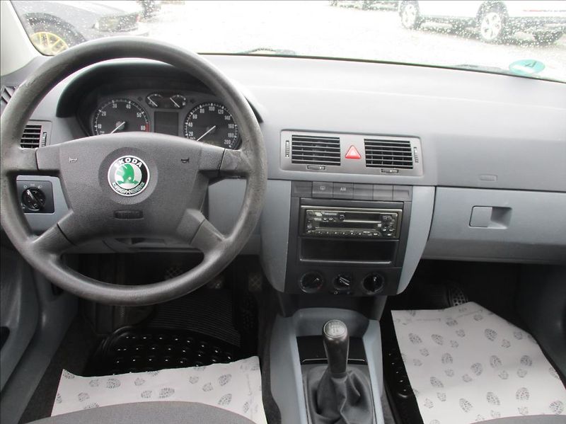Škoda Fabia 1,4 i, klimatizace, ABS,ASR, - fotka 16 z 26