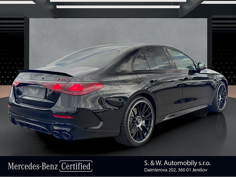 Mercedes-Benz Třídy E (2026) Mercedes-AMG E 53 HYBRID 4MATI - fotka 5 z 37