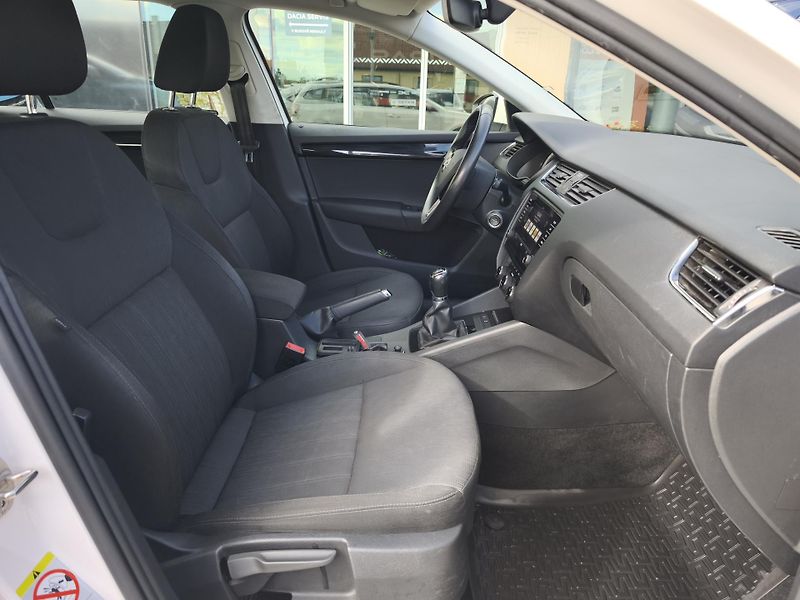 Škoda Octavia 2017 ČR 1.6 TDI 85kW STYLE - fotka 16 z 30