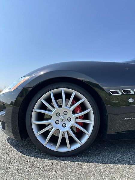 Maserati GranTurismo (2009) S 4.7 V8, ZF, 27 460km!! - fotka 4 z 23
