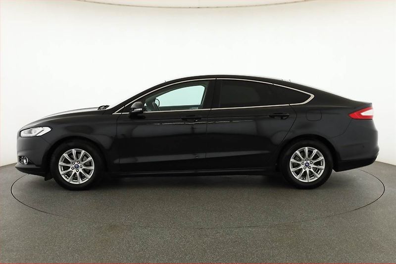Ford Mondeo (2015) 2.0 TDCI, Serv.kniha, Navi - fotka 3 z 14