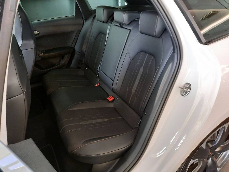 Cupra Leon (2024) SP VZ 2.0 TSI 4Drive(228kW/310 - fotka 9 z 29