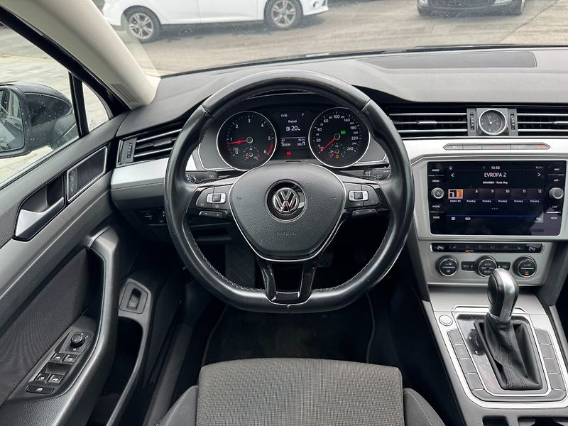 Volkswagen Passat (2019) 2,0 TDI 110 KW DSG Comfortline - fotka 14 z 30