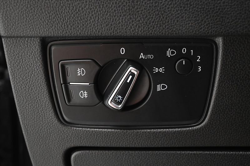 Volkswagen Passat 2,0 TDI 110 kW Highline Záruka - fotka 26 z 30