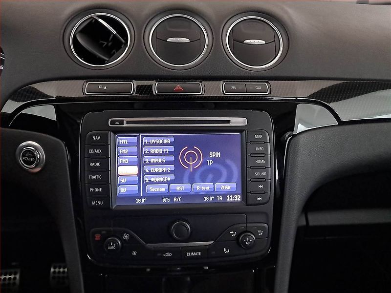 Ford S-MAX (2013) 2.2 TDCi, Navi, Xenony - fotka 12 z 16