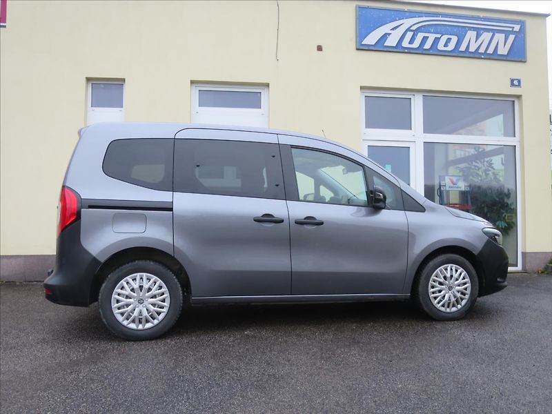 Mercedes-Benz Citan 1,5  110DCI Tourer - fotka 2 z 26