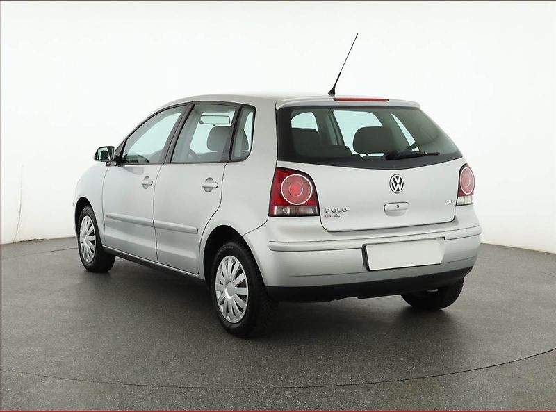 Volkswagen Polo (2006) 1.4 16V, nová STK, pěkný stav - fotka 4 z 11