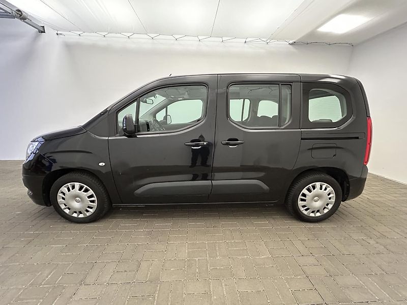 Opel Combo 1.2  Enjoy - fotka 3 z 23