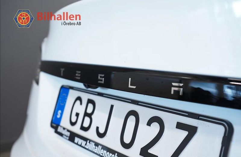 Tesla Model S LR AWD Vzduch Pano Kam Yoke - fotka 8 z 35