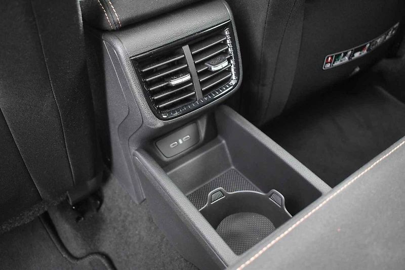 Nová Fabia v Jizerských horách s výhledem na Ještěd