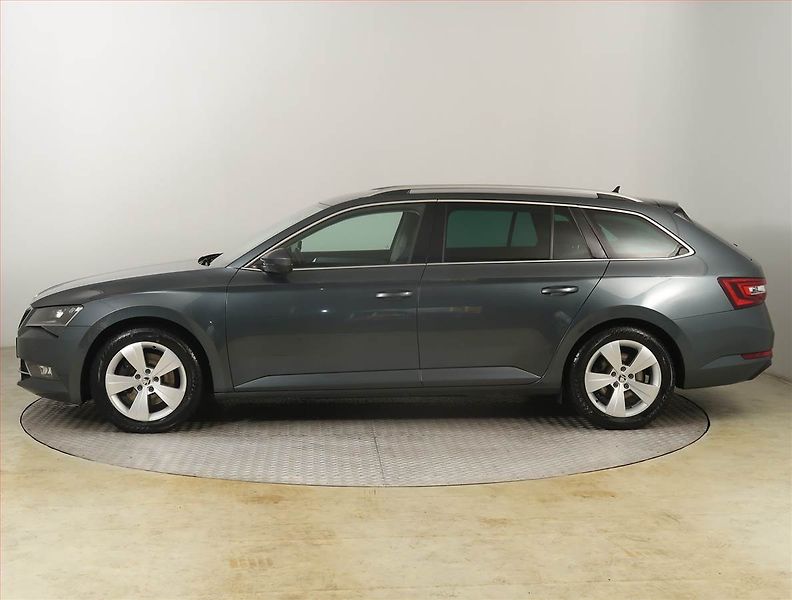 Škoda Superb (2019) Style 2.0 TDI, Serv.kniha - fotka 3 z 26
