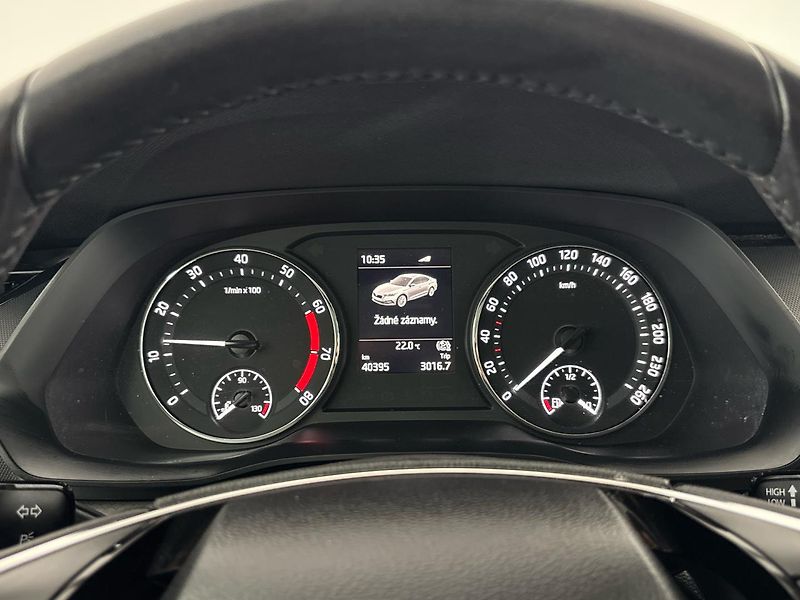 Škoda Octavia Ambition - fotka 11 z 28
