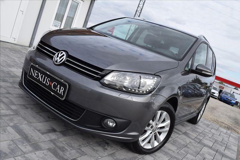 Volkswagen Touran 1,6 TDI 77KW BIXENON TAŽNÉ - fotka 1 z 40