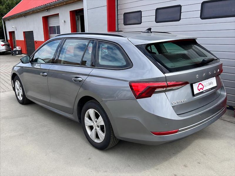 Škoda Octavia 2,0 TDI  EXECUTIVE DSG FP - fotka 3 z 10