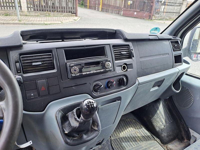 Ford Transit (2008) 2,4 TDCi 103 kW DOUBLE CAB  - fotka 15 z 21