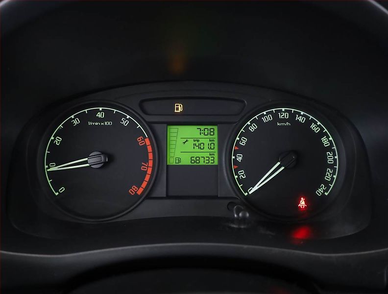 Škoda Fabia (2009) 1.2 - fotka 8 z 14