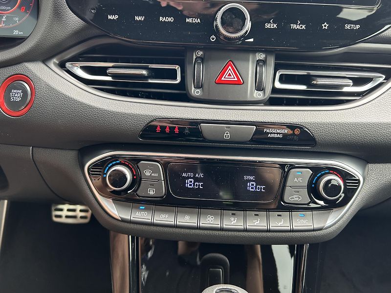 Hyundai i30 WG 26 1,6 T-GDI DCT N LINE - fotka 26 z 29