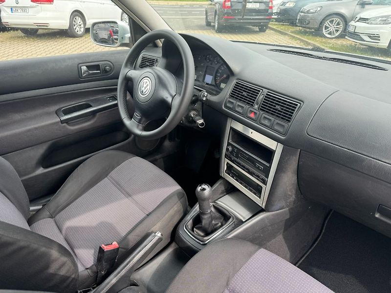 Volkswagen Golf (2003) 1,9 TDI 96 KW STK BRZDY - fotka 37 z 43