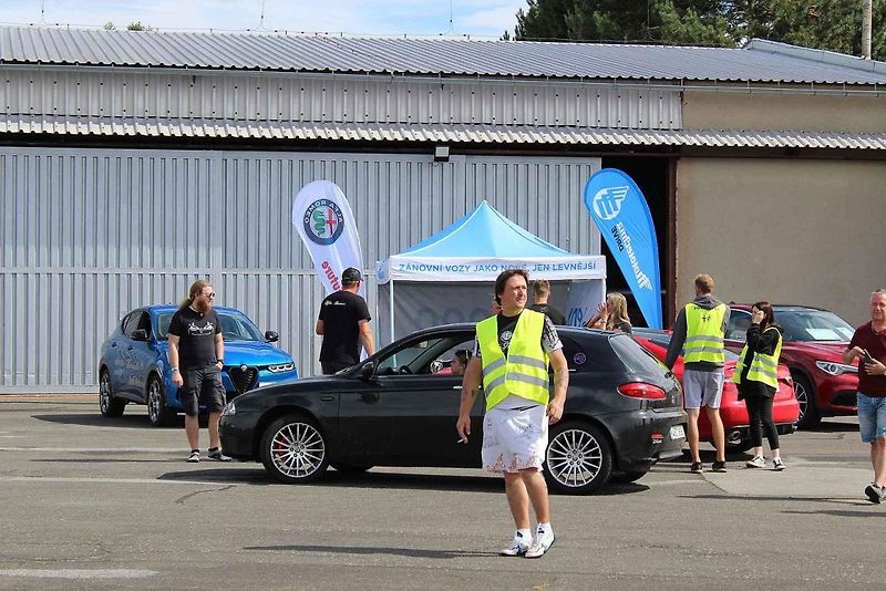 Nultý ročník srazu vozů Alfa Romeo v Jihočeském kraji.