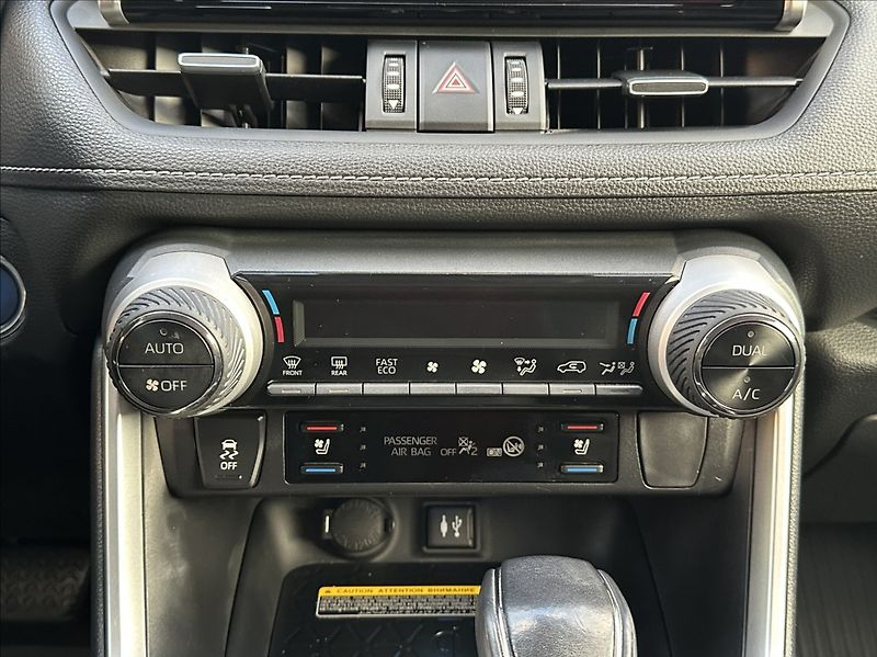Toyota RAV4 2,5 HSD 222PS  Executive 4x4 A - fotka 26 z 56