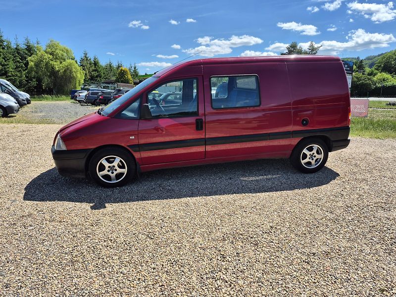 Fiat Scudo (2005) 2.0Hdi Long 5 míst  - fotka 16 z 22