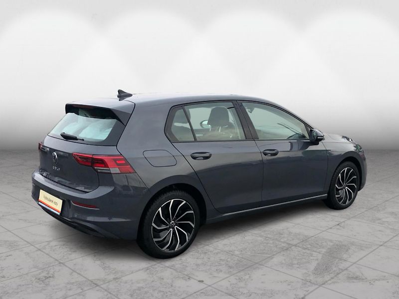Volkswagen Golf 1.5 TSi LIFE - fotka 2 z 27