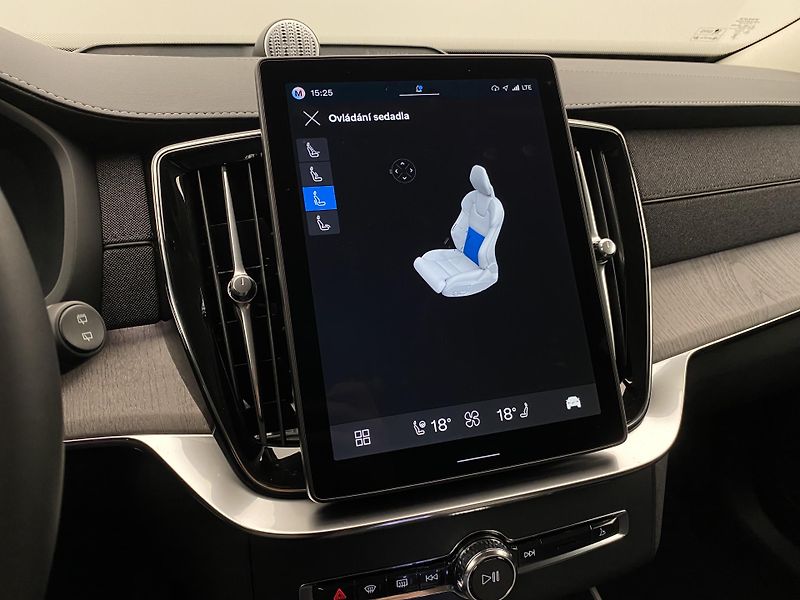 Volvo XC90 (2026) T8 AWD Plug-in BRIGHT PLUS 7m - fotka 70 z 73